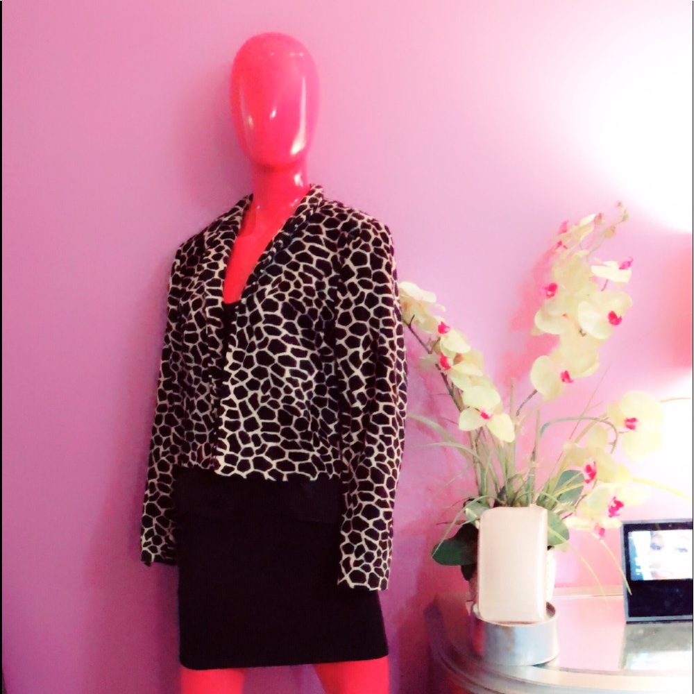 Elliot Lauren Blazer